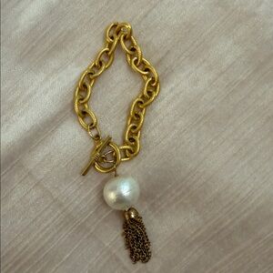 Gold Chain Bracelet with Pearl and Tassel